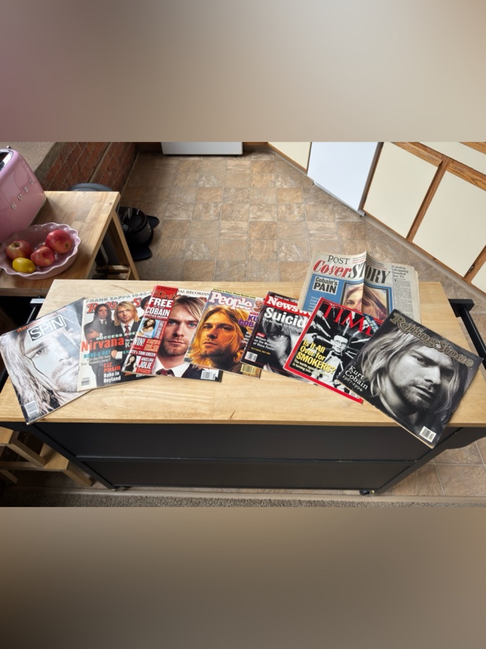 Kurt Cobain Magazine Lot and news paper article